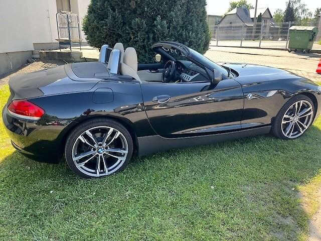 BMW Z4 (2010) 3.0 /190kW - fotka 11 z 14