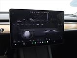Tesla Model Y (2022) Long Range AWD 79kWh, SoH 93% - náhled 17