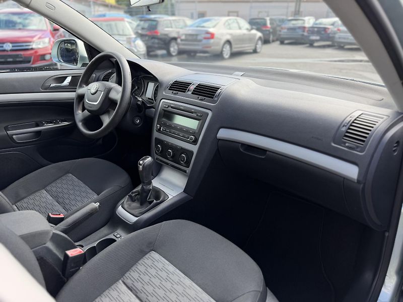 Škoda Octavia 1.2 Tsi, 77kw, WEBASTO - fotka 8 z 10