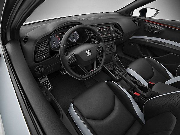 Seat Leon Cupra.