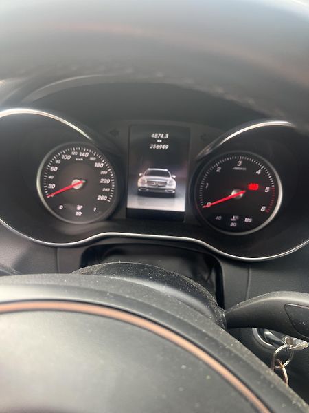 Mercedes-Benz Třídy C (2017) nutno se svézt, spolehlivost! - fotka 8 z 8