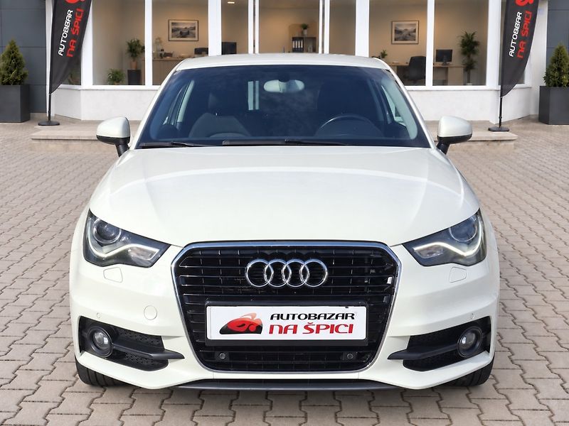 Audi A1 (2011) 1.2TFSi 63kW S-LINE -NOVÉ V ČR - fotka 4 z 34