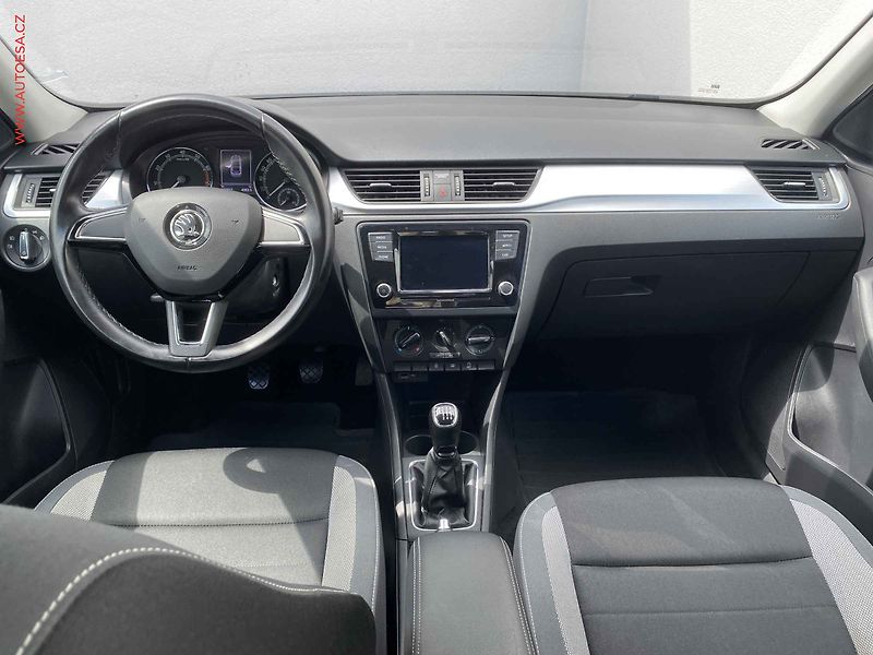 Škoda Rapid (2019) 1.0 TSi, 2.maj,ČR, Ambition - fotka 8 z 14