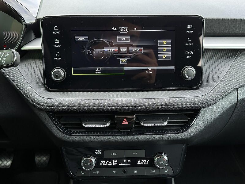 Škoda Fabia 1.0TSi 95PS LED V.Cockpit 2Z.C - fotka 22 z 40