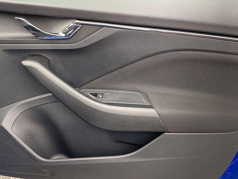 Škoda Kamiq (2022) 1.0 TSI Ambition - fotka 25 z 32