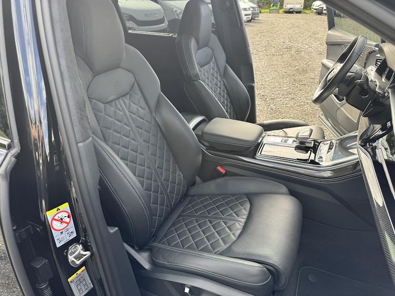 Audi SQ7 SQ7,373kw,7míst,ČR-1.maj. - fotka 32 z 51