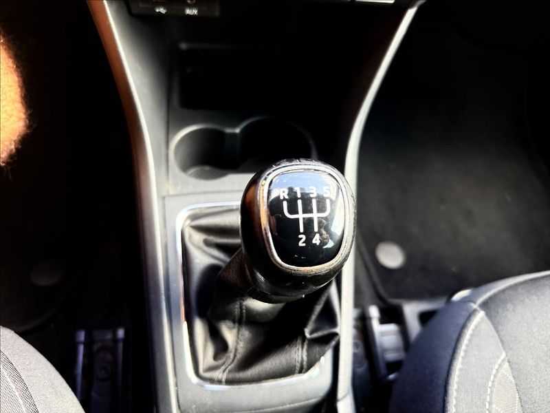Škoda Rapid 1,2 TSi STYLE PLUS ČR - fotka 16 z 30