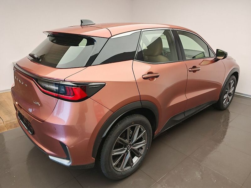 Lexus LBX 1.5 Hybrid Elegant TECH - fotka 4 z 41