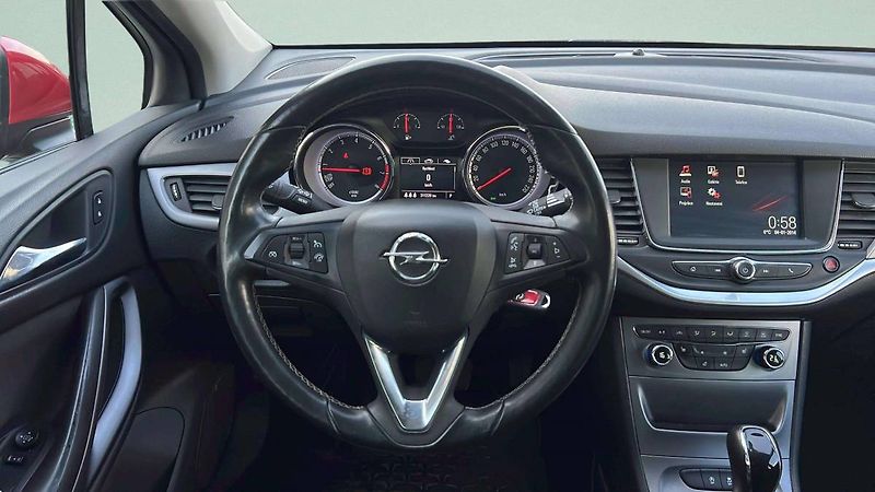 Opel Astra K 1.4 TURBO  Sports Tourer Fle - fotka 16 z 44