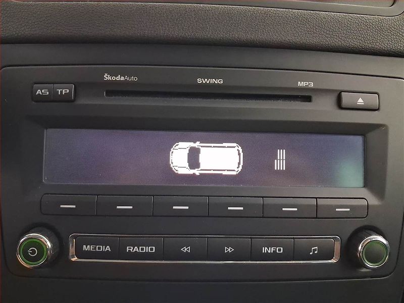 Škoda Yeti (2011) 1.2 TSI, Park. senzory - fotka 15 z 15
