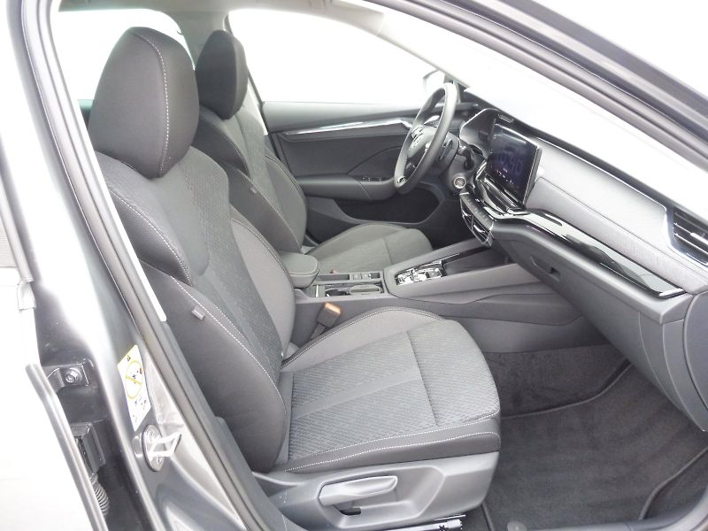 Škoda Octavia (2023) Combi iV Style 1,4 TSI PHEV 15 - fotka 9 z 31