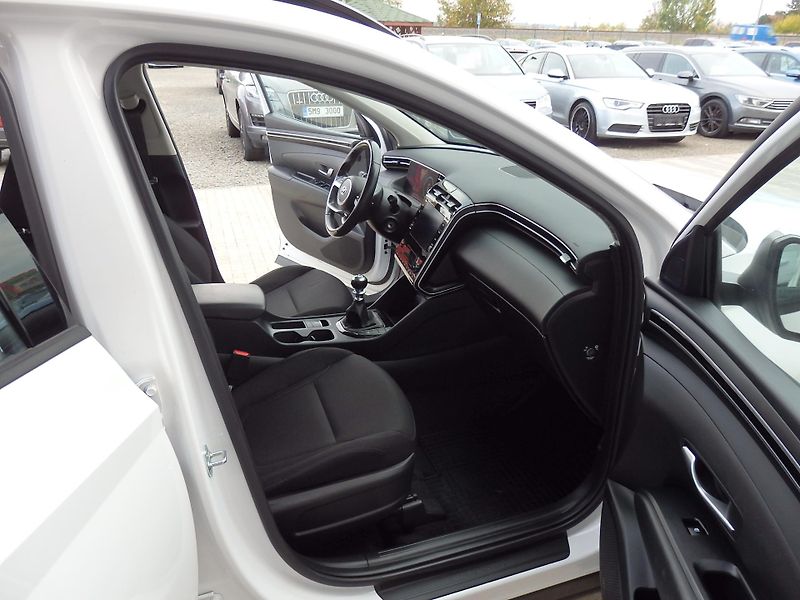 Hyundai Tucson 1.6 CRDI 6x AIRBAG, ZÁVĚS - fotka 12 z 22