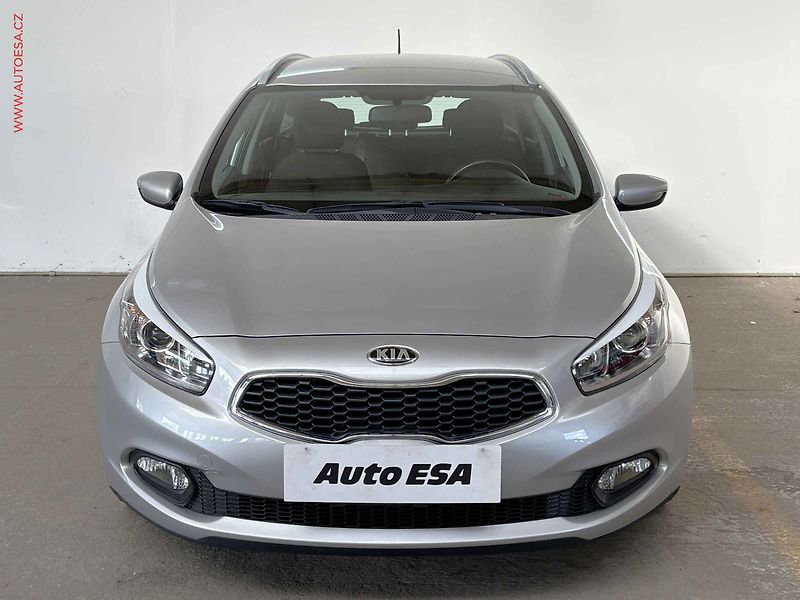 Kia Ceed (2013) 1.4 i - fotka 2 z 14