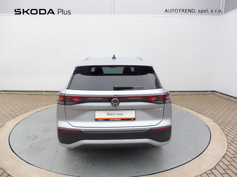 Volkswagen Tayron (2025) People 1,5 eTSI 110 kW mHEV DS - fotka 30 z 30