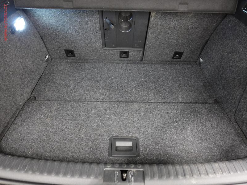 Volkswagen Tiguan (2012) 1.4TSi, Spoert, bixen, panor - fotka 7 z 22