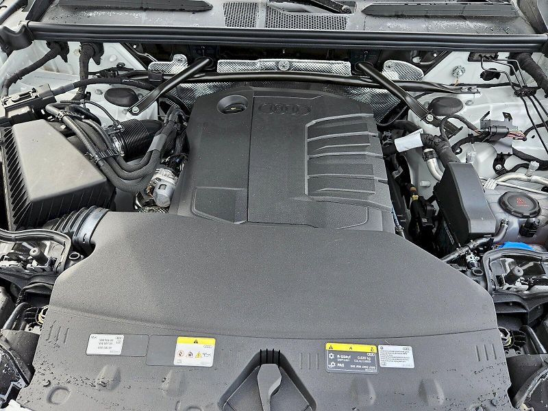 Audi Q5 (2025) TDI quattro 150kW - fotka 27 z 27