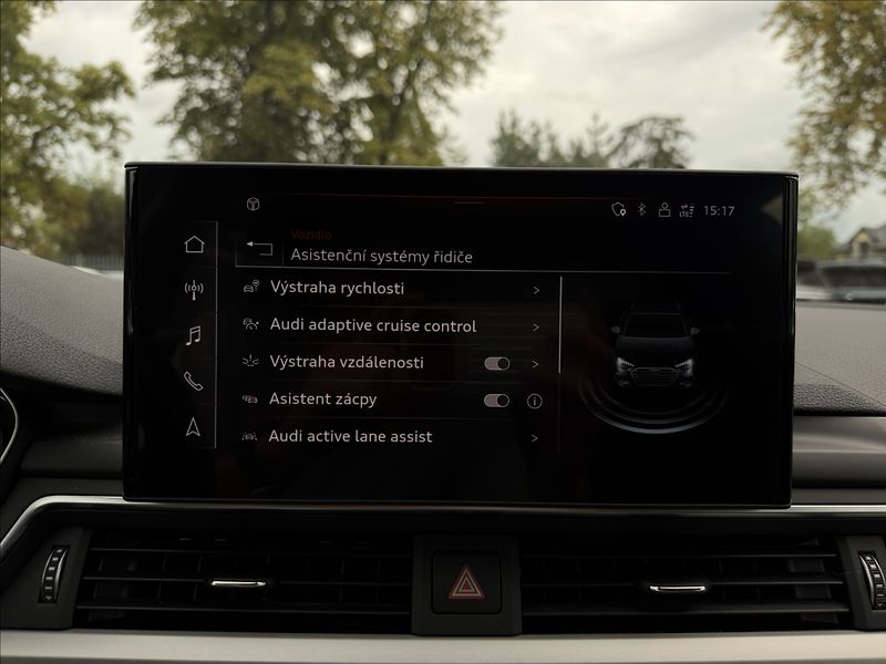 Audi A4 Avant 40 tdi quattro S-trinic - fotka 22 z 27