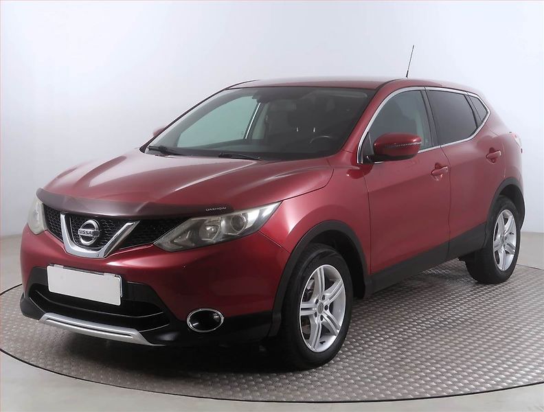Nissan Qashqai (2014) Tekna 1.5 dCi, Serv.kniha - fotka 2 z 15