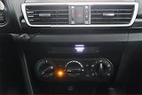 Mazda 3 (2014) 1.5 Skyactiv-G, Navi - náhled 12
