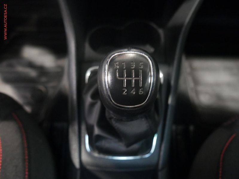 Škoda Rapid (2014) 1.2 TSI, Panorama - fotka 16 z 18