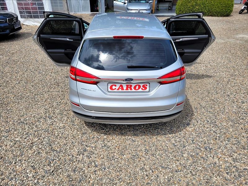 Ford Mondeo 2,0 DA,Limited,xenon,navi,výhř - fotka 44 z 50