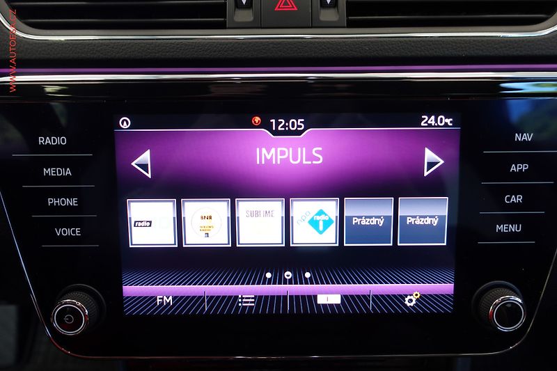 Škoda Superb (2020) 2.0TDi, Style, DSG, LED - fotka 18 z 22