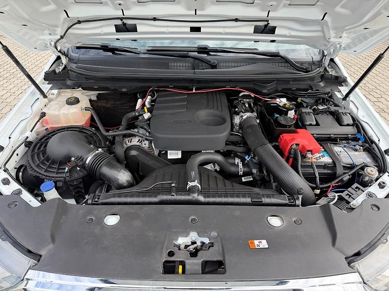 Ford Ranger XLT 2.2 TDCi 118 kW odp. DPH - fotka 12 z 17