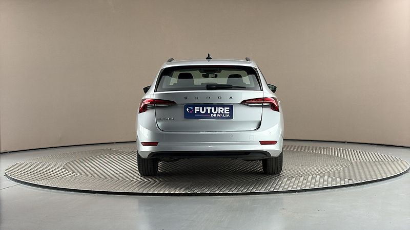 Škoda Octavia 2.0 TDI Ambition Combi - fotka 5 z 24