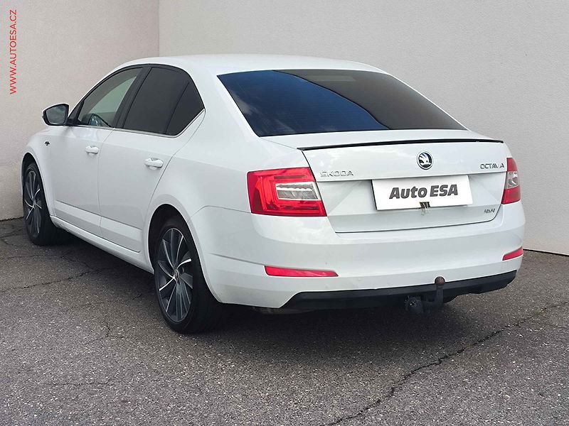 Škoda Octavia (2016) 2.0TDi 4x4, ČR, DSG - fotka 6 z 22
