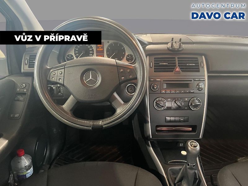 Mercedes-Benz Třídy B 1,5 160 70kW CZ Klima 82.300km - fotka 5 z 12