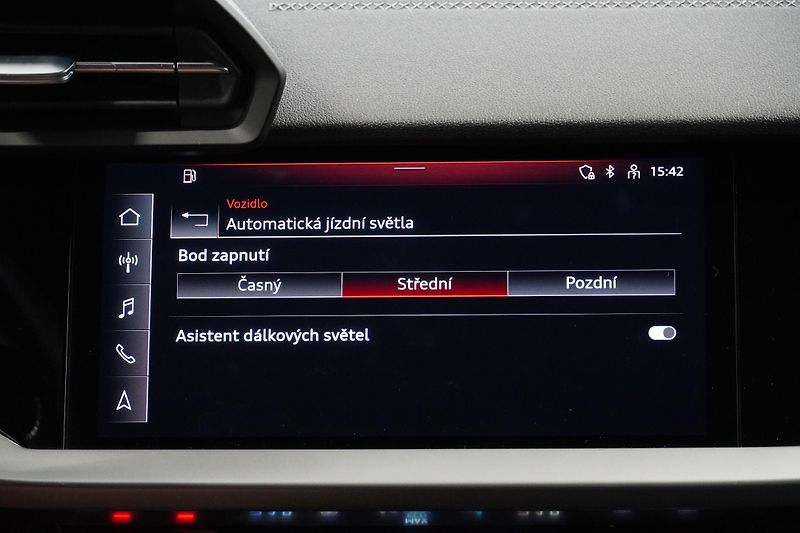 Audi A3 2.0TDI,110kW,S-LINE,ČR,DPH,ACC - fotka 28 z 31