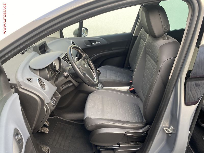 Opel Meriva (2014) 1.4 T, Cosmo - fotka 9 z 16