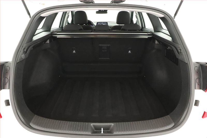 Hyundai i30 (2020) 1.4 T-GDI, Serv.kniha - fotka 17 z 18