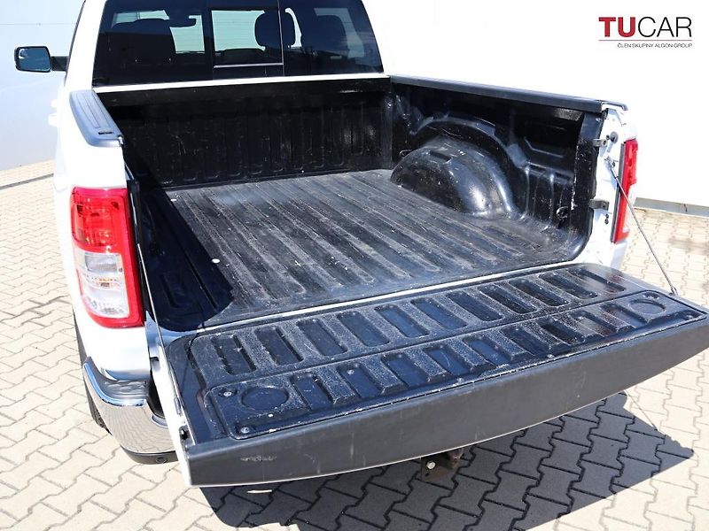 RAM 1500 (2021) BigHorn 5.7 V8 HEMI - fotka 7 z 31