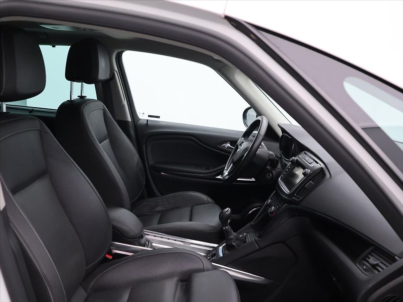 Opel Zafira 2,0 CDTI 125kW OPC-Line 7-Míst - fotka 11 z 31