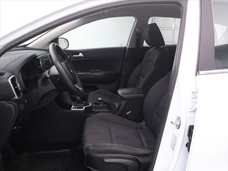 Kia Sportage 1,6 GDi 97kW CZ Active - fotka 10 z 27