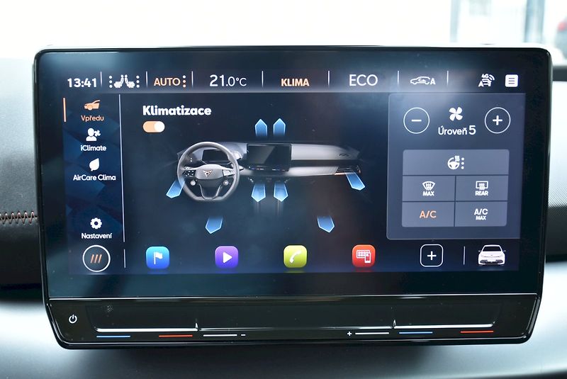 Cupra Born (2021) 150 KW 58kWh Baterka - fotka 19 z 28