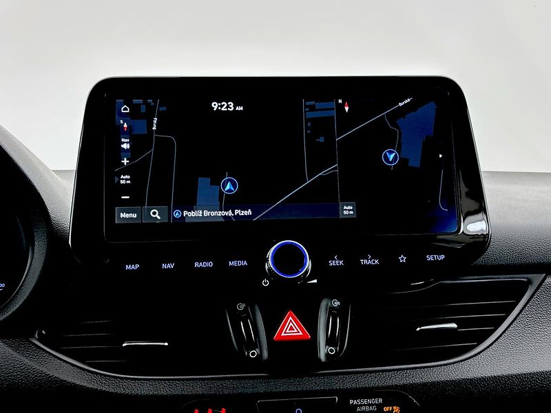 Hyundai i30 Smart DCT - fotka 25 z 27
