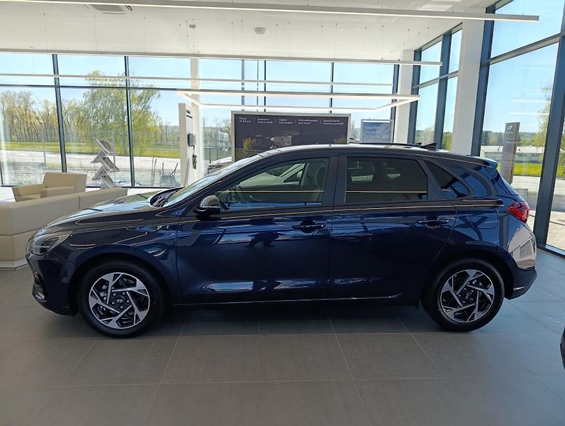 Hyundai i30 (2026) WG 1,0 T-GDI MT GO CZECH   - fotka 3 z 10
