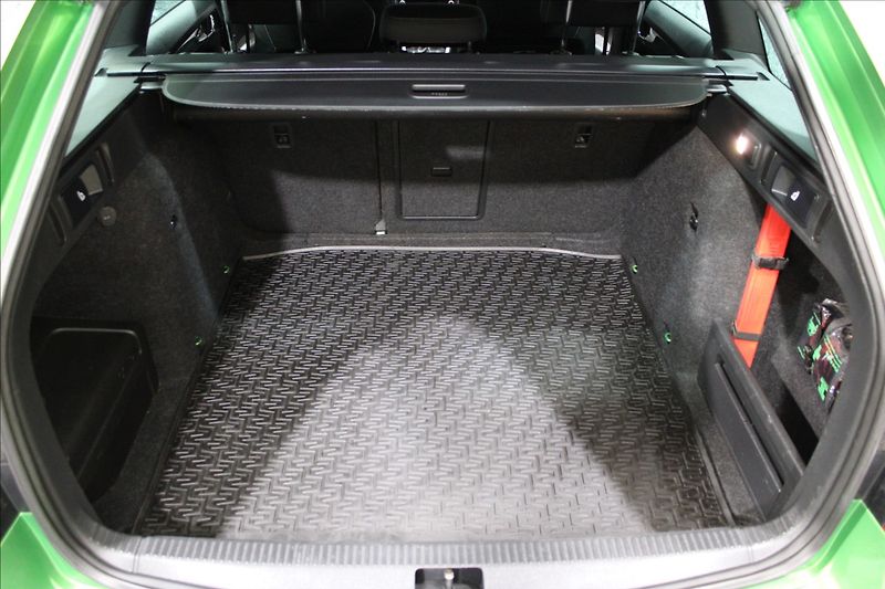 Škoda Octavia 2,0 TSI RS 1.majitel - fotka 6 z 30