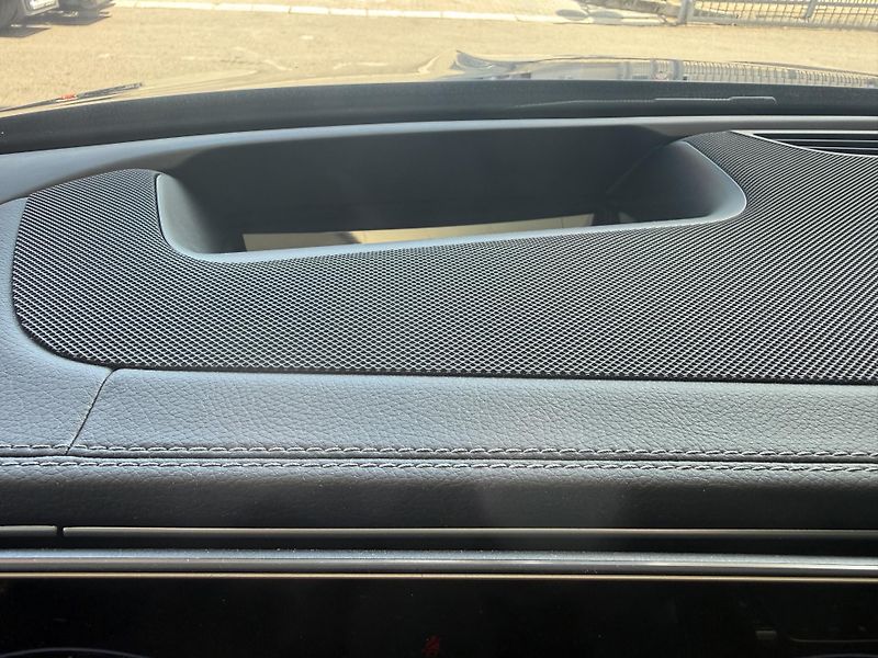 Mercedes-Benz GLE (2025) GLE 350de 4MATIC - fotka 27 z 37