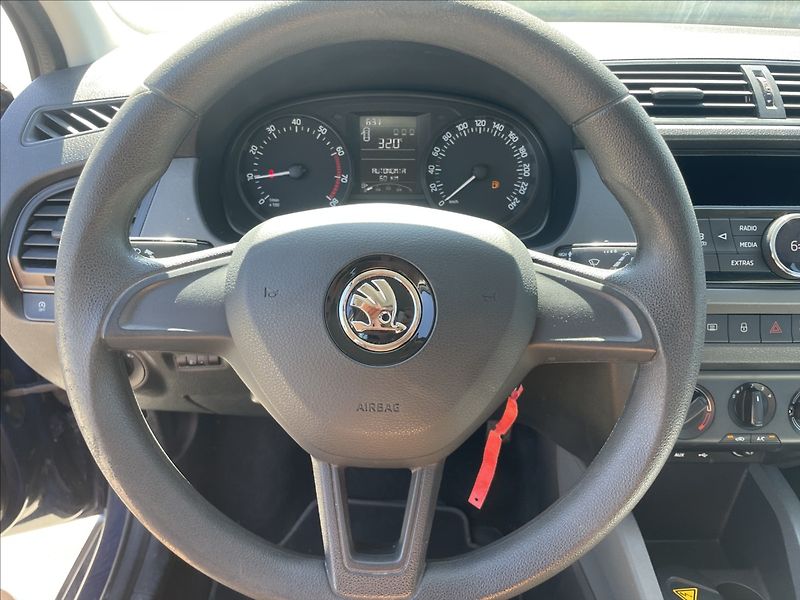 Škoda Fabia 1,0 MPi 44kw Klima Euro6 bez k - fotka 14 z 33