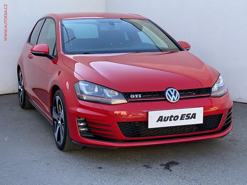 Volkswagen Golf (2013) 2.0 TSi, GTi, bixen, +kola - fotografie inzerátu
