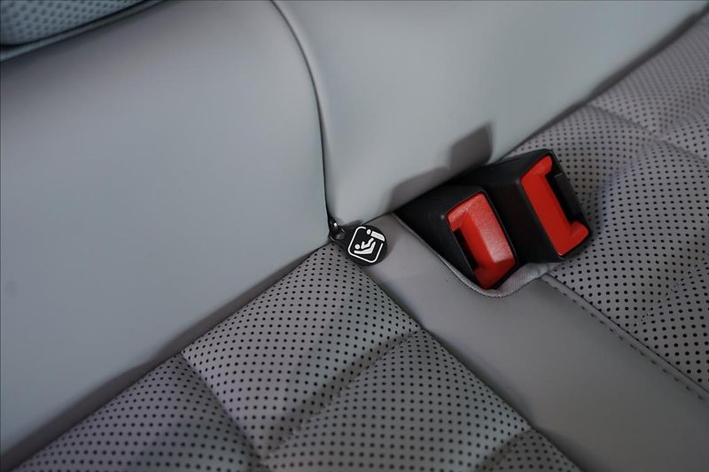 Citroën C5 Aircross (2026) 1,2 Hybrid 145k Automatic MAX - fotka 22 z 23