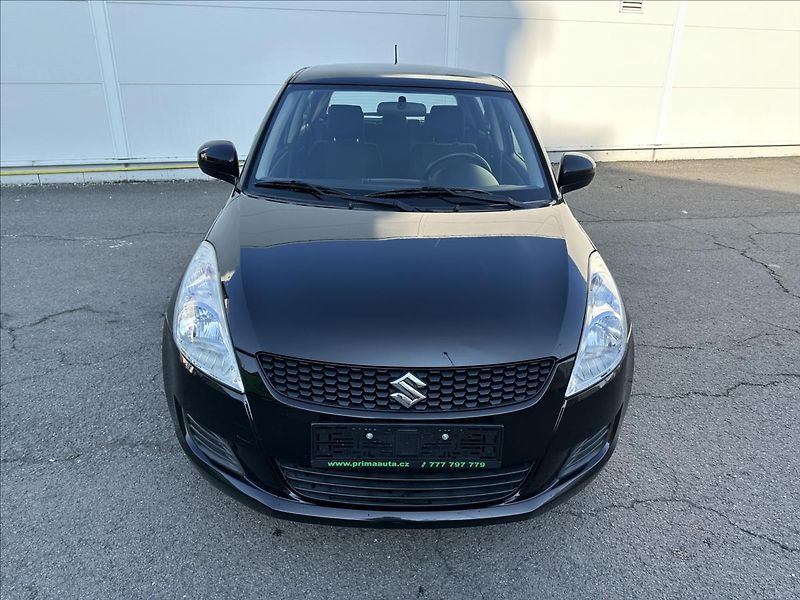 Suzuki Swift 1,2 4x4 - fotka 10 z 19