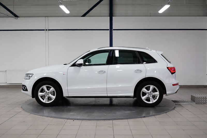 Audi Q5 - fotka 3 z 30