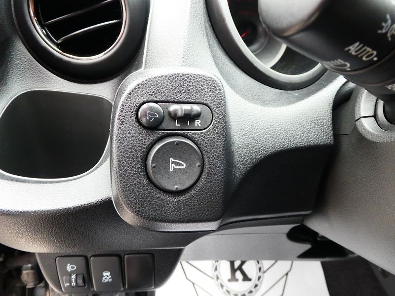 Honda Jazz (2012) 1.4i 73kW*Automat*Panorama* - fotka 12 z 32