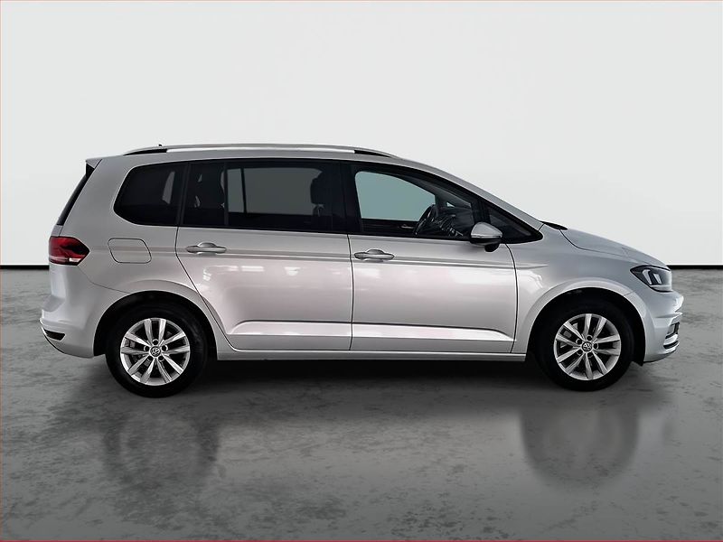 Volkswagen Touran (2017) 1.6 TDI, Automat, Tempomat - fotka 6 z 21