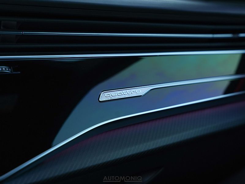 Audi RS Q8 (2023) Matrix, Ker. brzdy, Pano, B&O - fotka 8 z 20