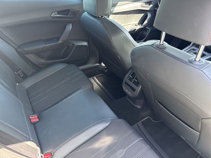Cupra Formentor (2023) 1.5 TSI DSG - fotka 9 z 31